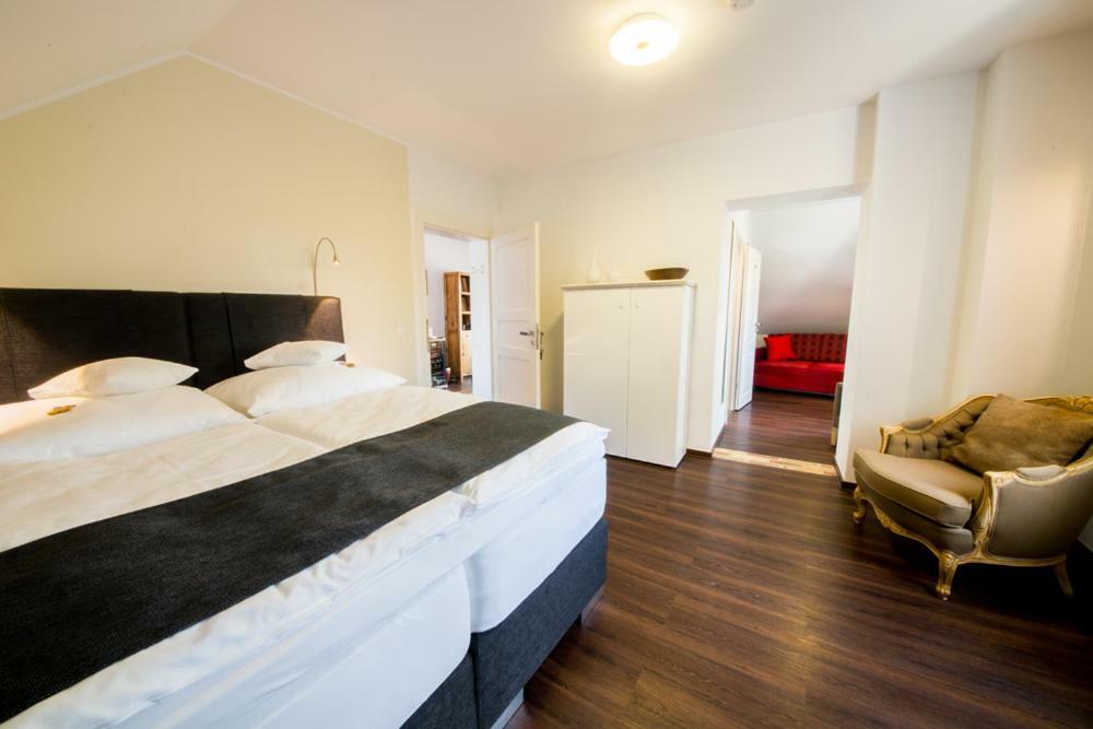 Landhotel Alte Toepferei Duisburg Exteriör bild